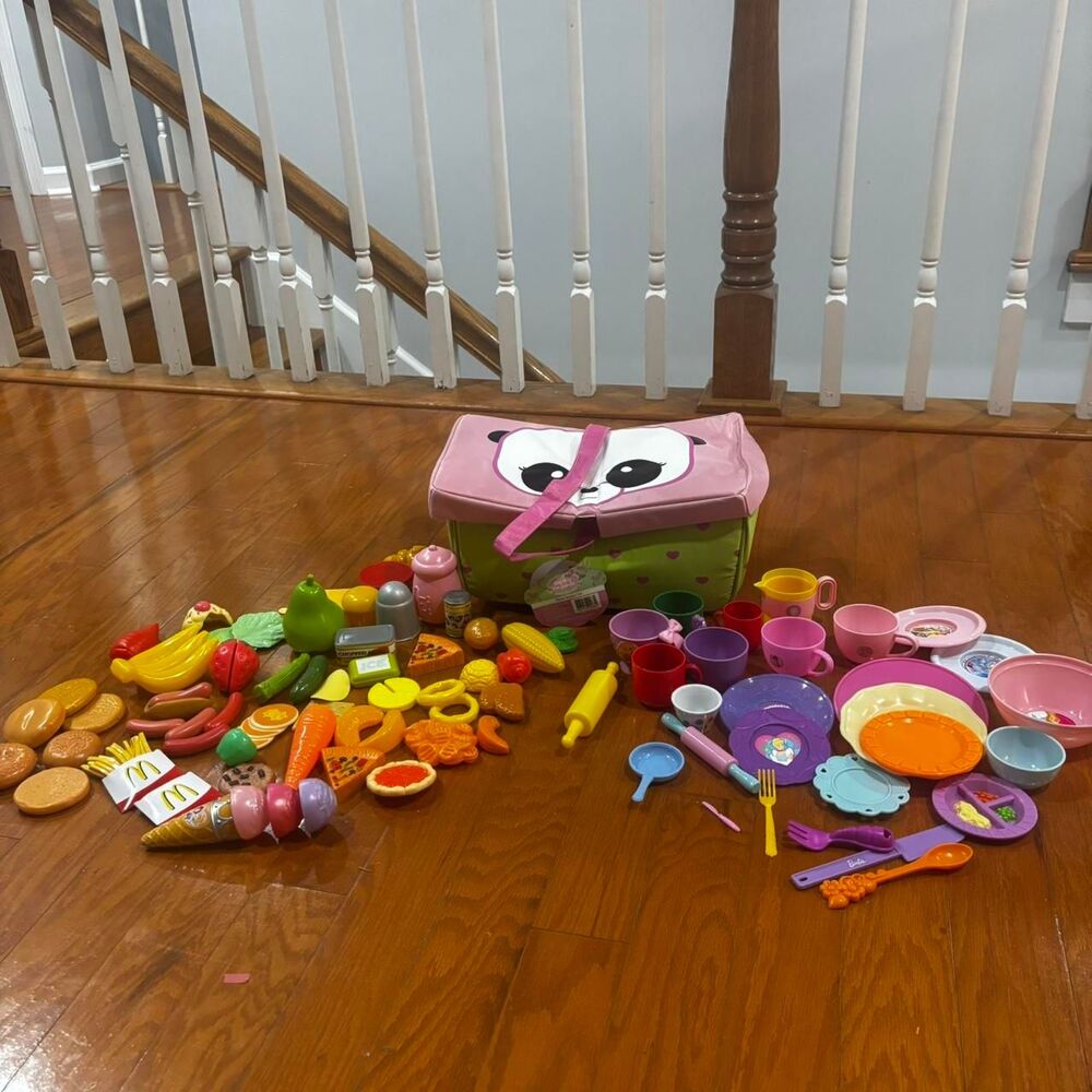 PLAY FOOD Huge Picnic Toy Lot Pink Green Food & Utensils Kidcore Playset Picnic